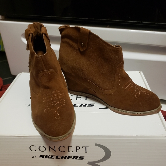 NAUGHTY MONKEY SUEDE HIDDEN HEEL WEDGE WESTERN STYLE ANKLE BOOT/SZ.8/SNWOT - Picture 10 of 12